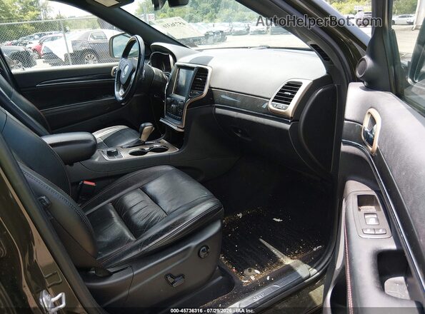 1C4RJFBG4HC641924 2017 JEEP GRAND CHEROKEE Зеленый Вид салона спереди
