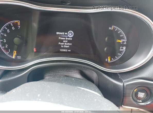 1C4RJFBG5KC766941 2019 JEEP GRAND CHEROKEE Black 360 interior view