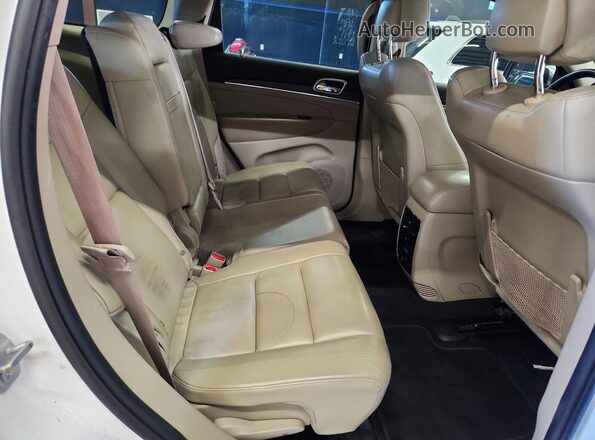 1C4RJFBG6JC427412 2018 JEEP GRAND White უკანა სალონის ხედი