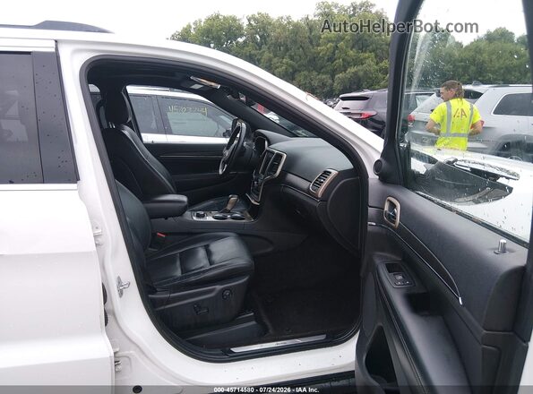 1C4RJFBG8GC328549 2016 JEEP GRAND CHEROKEE White Front interior view