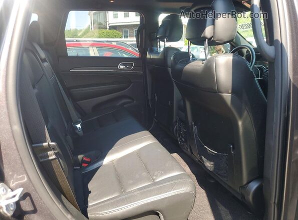 1C4RJFBG8JC453896 2018 JEEP GRAND Gray Rear interior view
