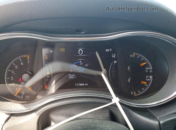 1C4RJFBG8KC728233 2019 JEEP GRAND Черный Вид щитка приборов