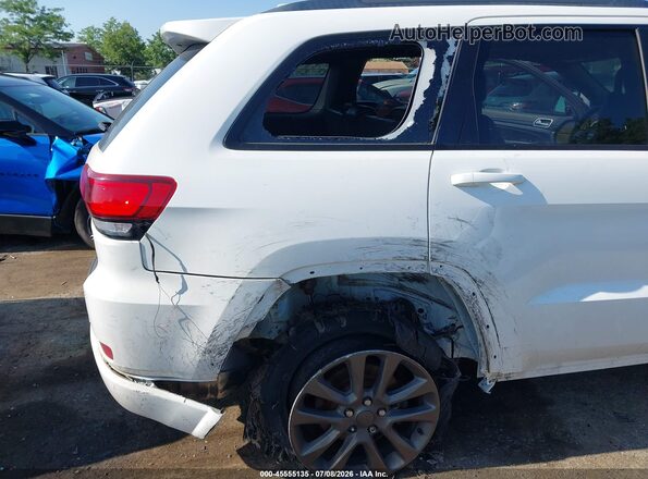 1C4RJFBG9HC615948 2017 JEEP GRAND CHEROKEE White Vista frontal