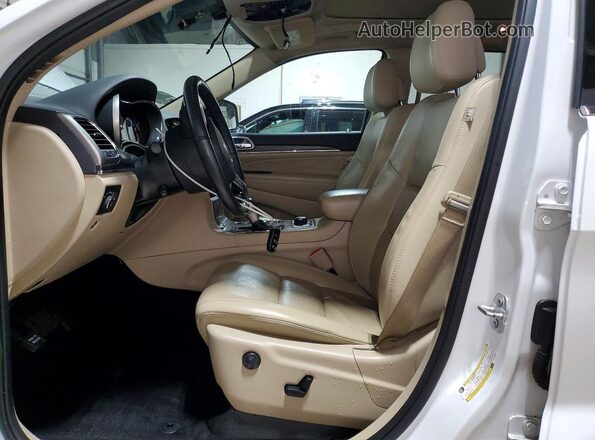 1C4RJFBG9LC110002 2020 JEEP GRAND White Widok wnętrza z przodu