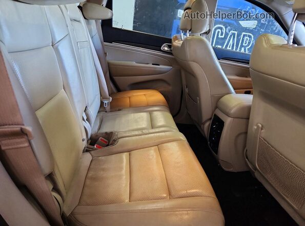 1C4RJFBG9LC378418 2020 JEEP GRAND White Rear seats view