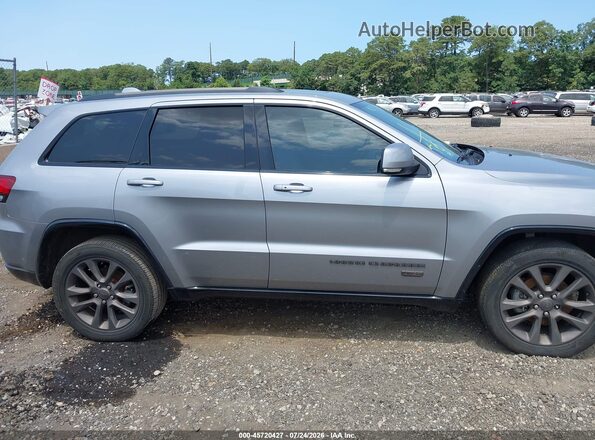 1C4RJFBGXGC405910 2016 JEEP GRAND CHEROKEE Серебряный Вид задней части салона