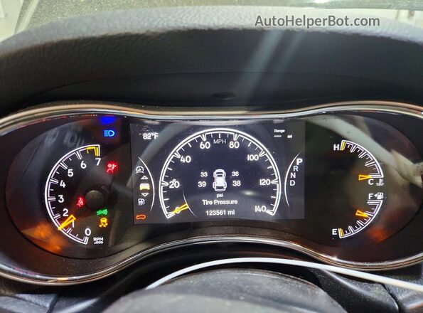 1C4RJFBGXJC270399 2018 JEEP GRAND Black Instrument cluster view