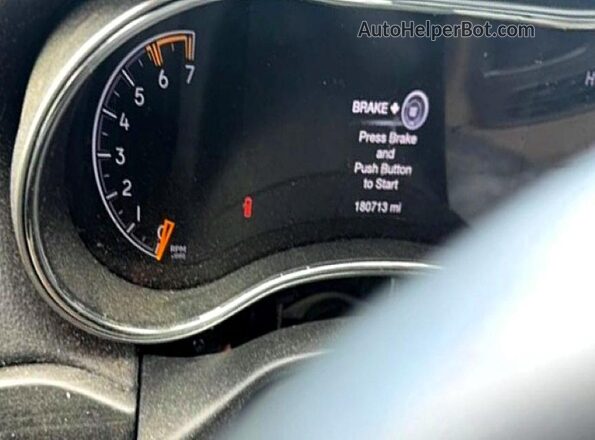 1C4RJFBTXKC754524 2019 JEEP GRAND Blue Vista del cuadro de instrumentos