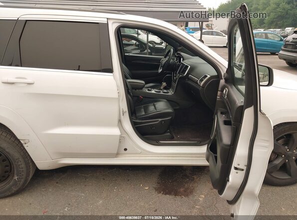 1C4RJFCG0GC348941 2016 JEEP GRAND CHEROKEE Белый Вид салона спереди