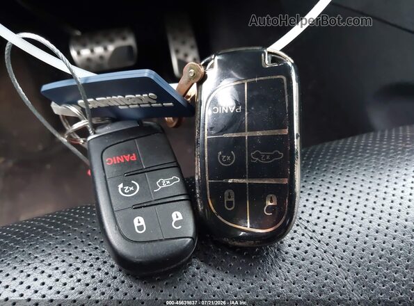 1C4RJFCG0GC348941 2016 JEEP GRAND CHEROKEE Белый Вид панели приборов