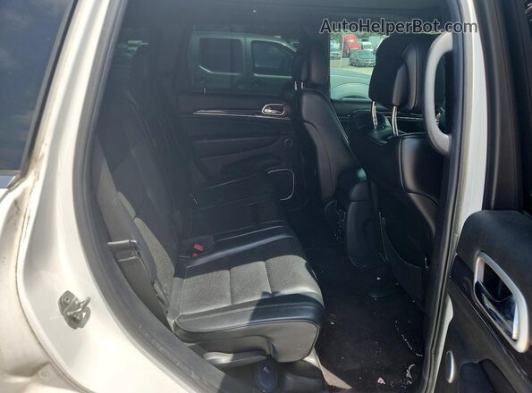 1C4RJFCG2GC438320 2016 JEEP GRAND White Rear interior view