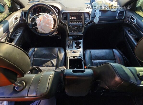 1C4RJFCG2JC230557 2018 JEEP GRAND White Dashboard view