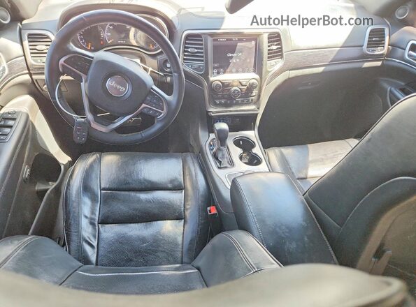 1C4RJFCG4JC334595 2018 JEEP GRAND Белый Вид панели приборов