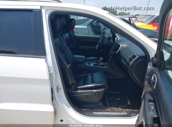 1C4RJFCG7JC195451 2018 JEEP GRAND CHEROKEE White წინა სალონის ხედი