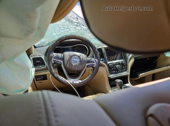 1C4RJFCG8JC140300 2018 JEEP GRAND White Dashboard view