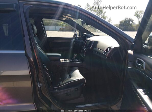 1C4RJFCG9HC959486 2017 JEEP GRAND CHEROKEE Серый Вид салона спереди