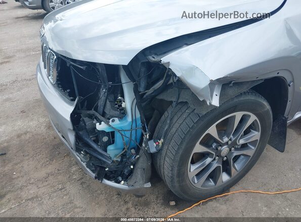1C4RJFCT9JC215230 2018 JEEP GRAND CHEROKEE Silver წინა ხედი