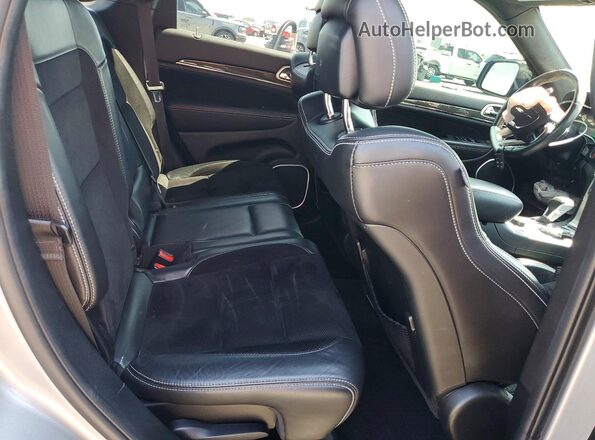 1C4RJFDJ4JC209218 2018 JEEP GRAND Silver Rear interior view