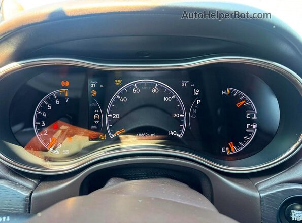 1C4RJFJG7KC578309 2019 JEEP GRAND White Dashboard view