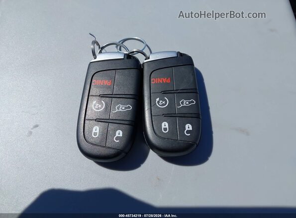1C4RJFJT4MC582365 2021 JEEP GRAND CHEROKEE Белый Вид панели приборов