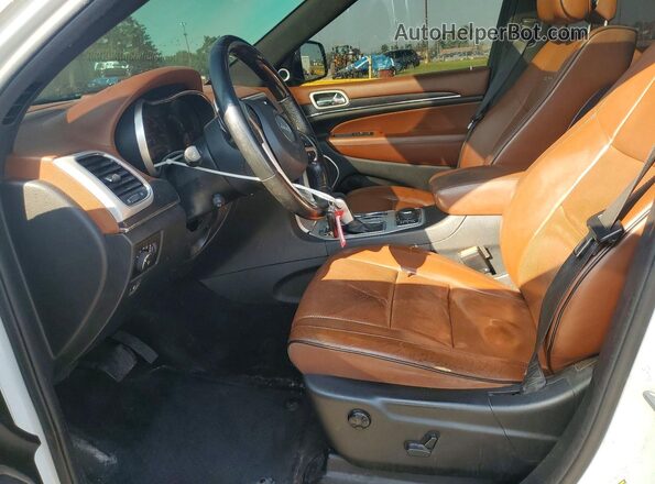 1C4RJFJT8JC102808 2018 JEEP GRAND Белый Вид салона спереди