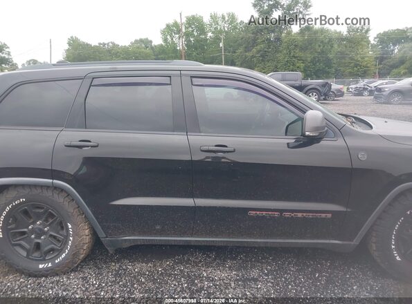 1C4RJFLG1JC326518 2018 JEEP GRAND CHEROKEE Black Widok wnętrza z tyłu