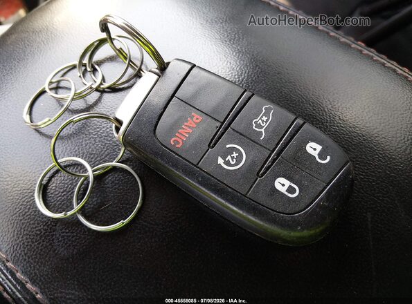 1C4RJFLG5LC116975 2020 JEEP GRAND CHEROKEE Black Widok deski rozdzielczej