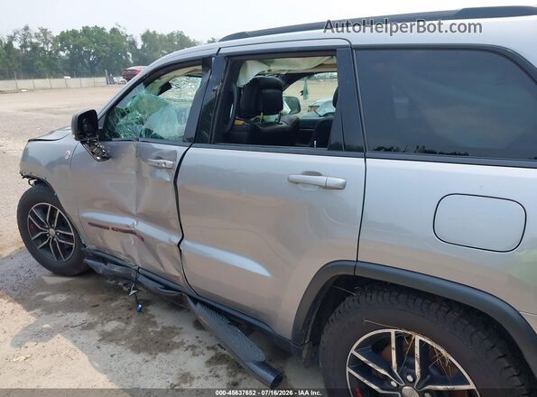 1C4RJFLG6HC667715 2017 JEEP GRAND CHEROKEE Silver 