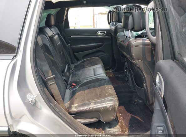 1C4RJFLG6HC667715 2017 JEEP GRAND CHEROKEE Silver VIN კოდის სტიკერის ხედი