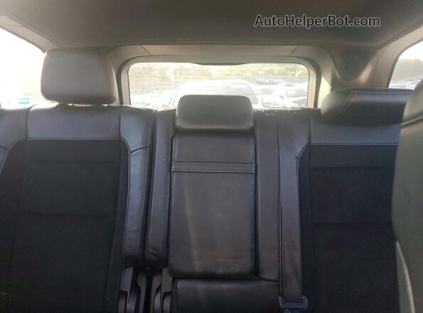 1C4RJFLGXHC633583 2017 JEEP GRAND Red Rear seats view