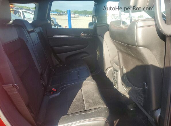 1C4RJFLGXHC633583 2017 JEEP GRAND Red Rear interior view