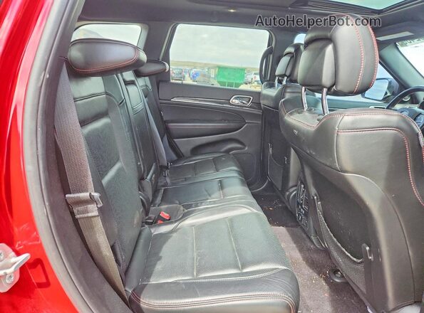 1C4RJFLT7HC929075 2017 JEEP GRAND Red უკანა სავარძლების ხედი