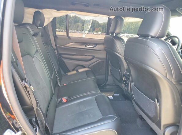 1C4RJGAG8S8775644 2025 JEEP GRAND Black Widok wnętrza z tyłu