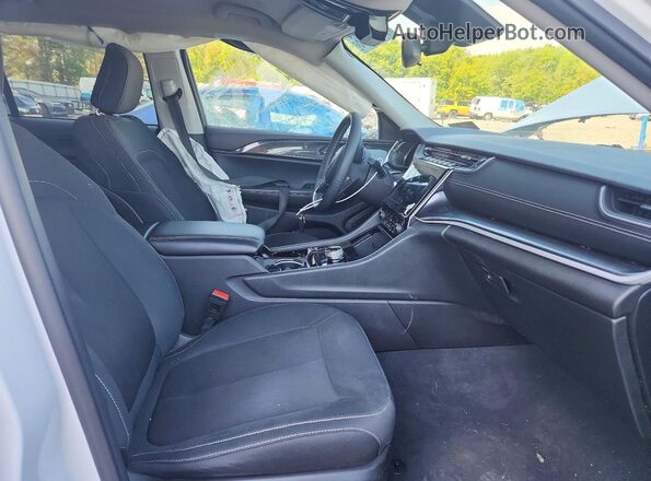 1C4RJHAG2PC524726 2023 JEEP GRAND White Front interior view