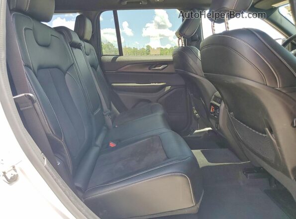 1C4RJHAG8PC565281 2023 JEEP GRAND White უკანა სალონის ხედი