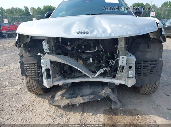 1C4RJHAG8SC320814 2025 JEEP GRAND CHEROKEE Silver Widok z przodu