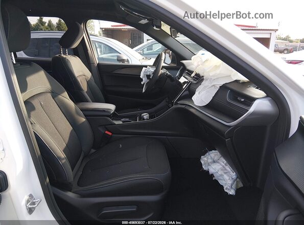 1C4RJHAG8SC353411 2025 JEEP GRAND CHEROKEE White Front interior view
