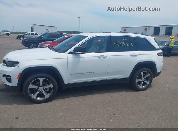 1C4RJHBG0PC581229 2023 JEEP GRAND CHEROKEE White 