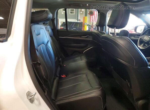 1C4RJHBG2PC500487 2023 JEEP GRAND White Rear interior view