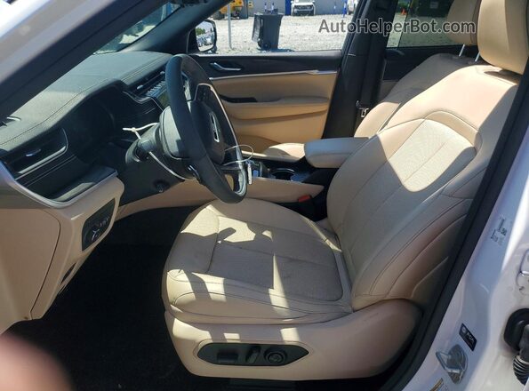 1C4RJHBG3RC141721 2024 JEEP GRAND White Front interior view