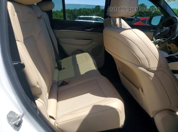1C4RJHBG3RC141721 2024 JEEP GRAND White Rear interior view