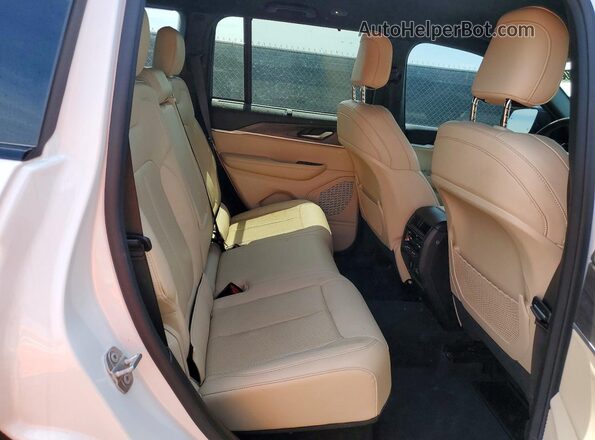 1C4RJHBG4PC500331 2023 JEEP GRAND White Rear seats view