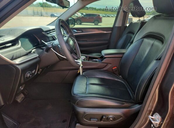 1C4RJHBG5P8708298 2023 JEEP GRAND Gray Вид салону спереду