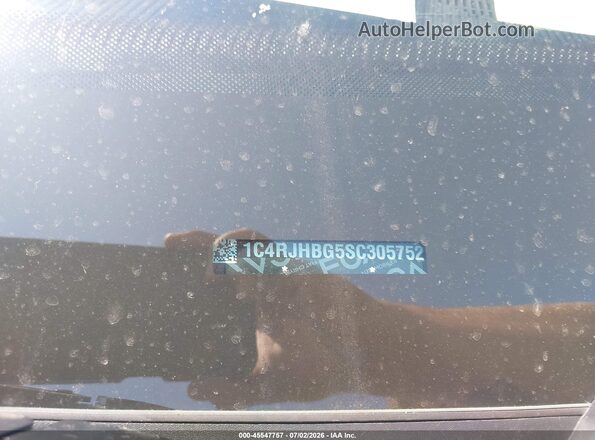 1C4RJHBG5SC305752 2025 JEEP GRAND CHEROKEE Black Շարժիչի բաժամունքի տեսք