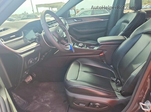 1C4RJHBG6SC268095 2025 JEEP GRAND Gray Вид салону спереду