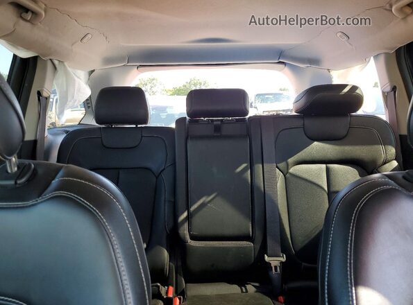 1C4RJHBG9PC579897 2023 JEEP GRAND White უკანა სავარძლების ხედი