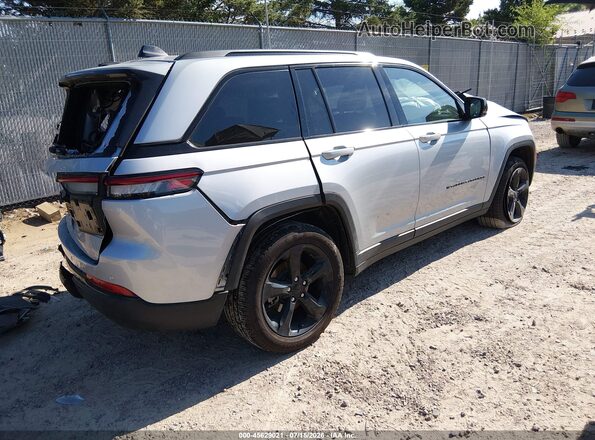 1C4RJHBGXSC307481 2025 JEEP GRAND CHEROKEE Серебряный Задняя правая четверть
