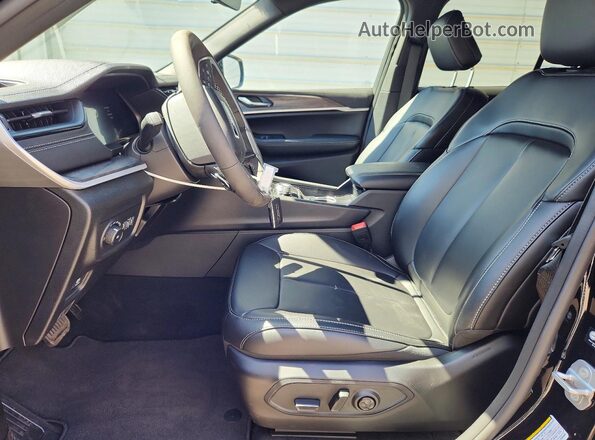 1C4RJHBR0TC284005 2026 JEEP GRAND Черный Вид салона спереди