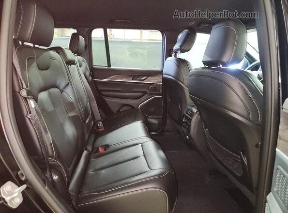 1C4RJHBR6TC249193 2026 JEEP GRAND Black Vista interior trasera