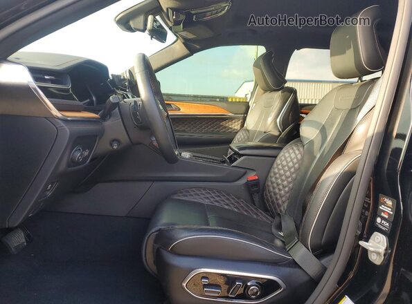 1C4RJHEG0PC609736 2023 JEEP GRAND Black Widok wnętrza z przodu